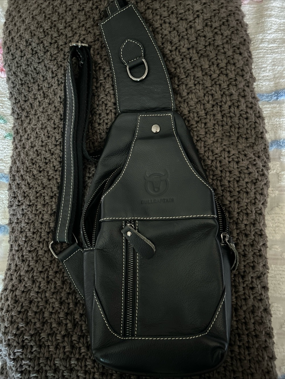 Black Leather Crossbody Sling Bag - Men's Compact Everyday Bag Bull Captain